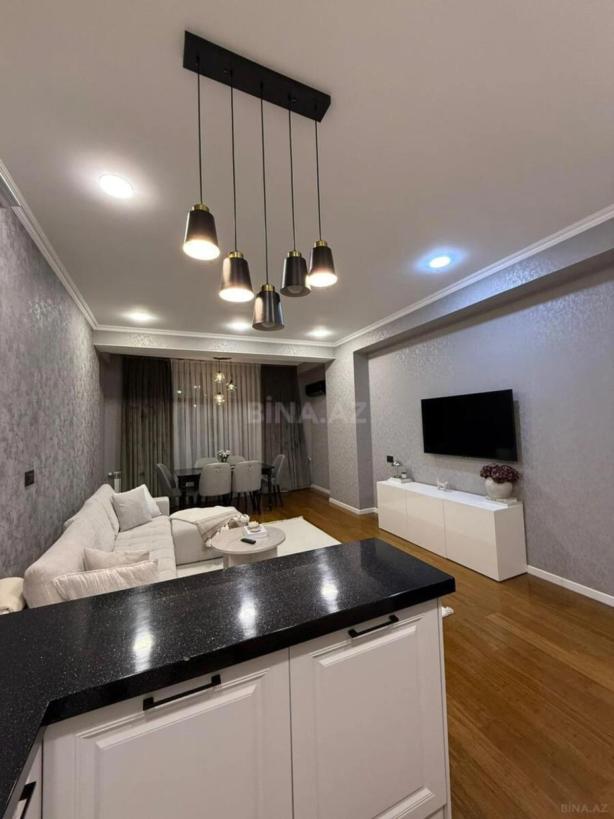 Satılır 3 otaqlı mənzil 96 m²