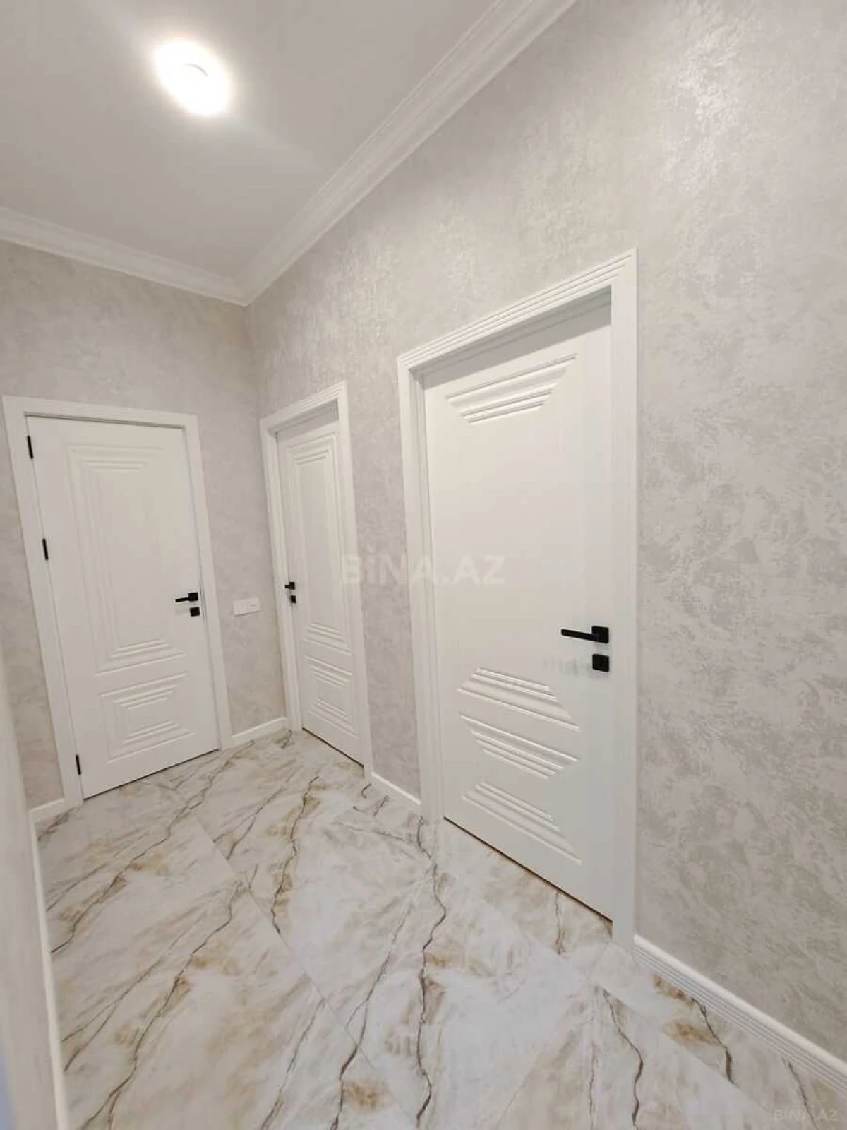 Satılır 2 otaqlı mənzil 65 m²