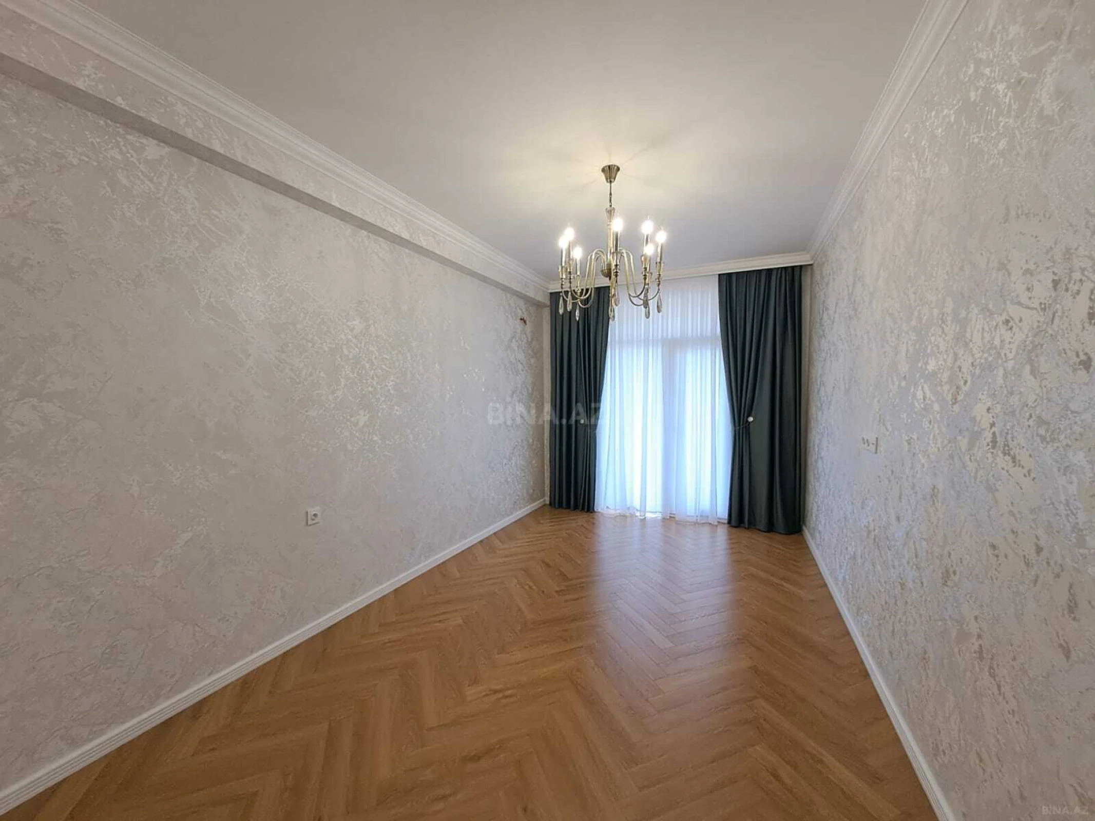 Satılır 2 otaqlı mənzil 65 m²