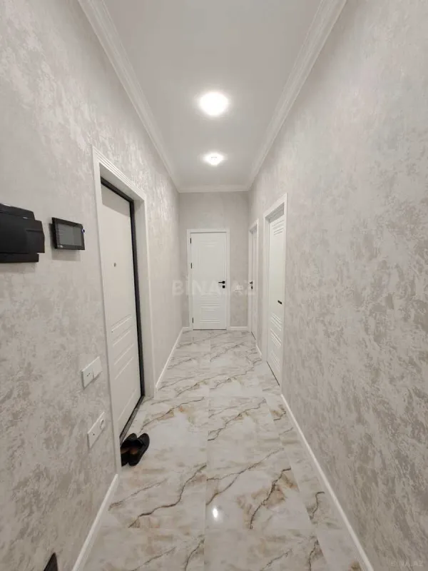 Satılır 2 otaqlı mənzil 65 m²