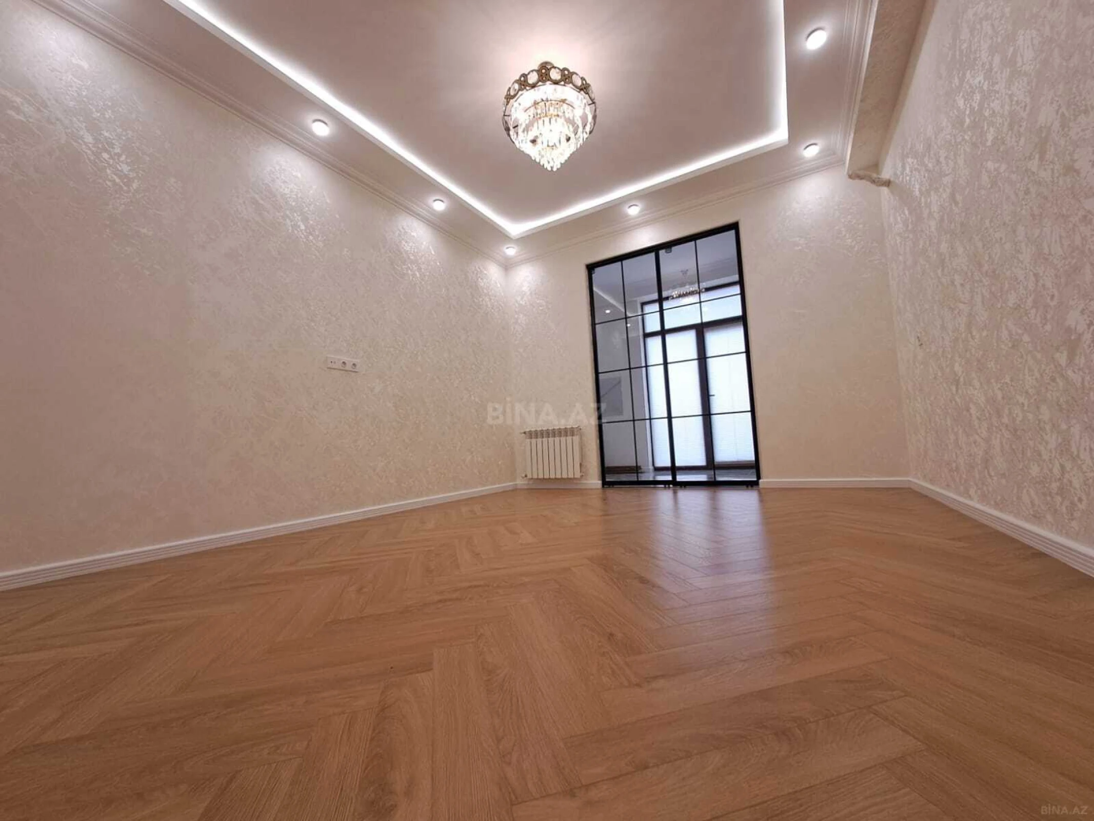 Satılır 2 otaqlı mənzil 65 m²