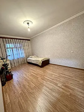 Satılır 4 otaqlı mənzil 110 m²