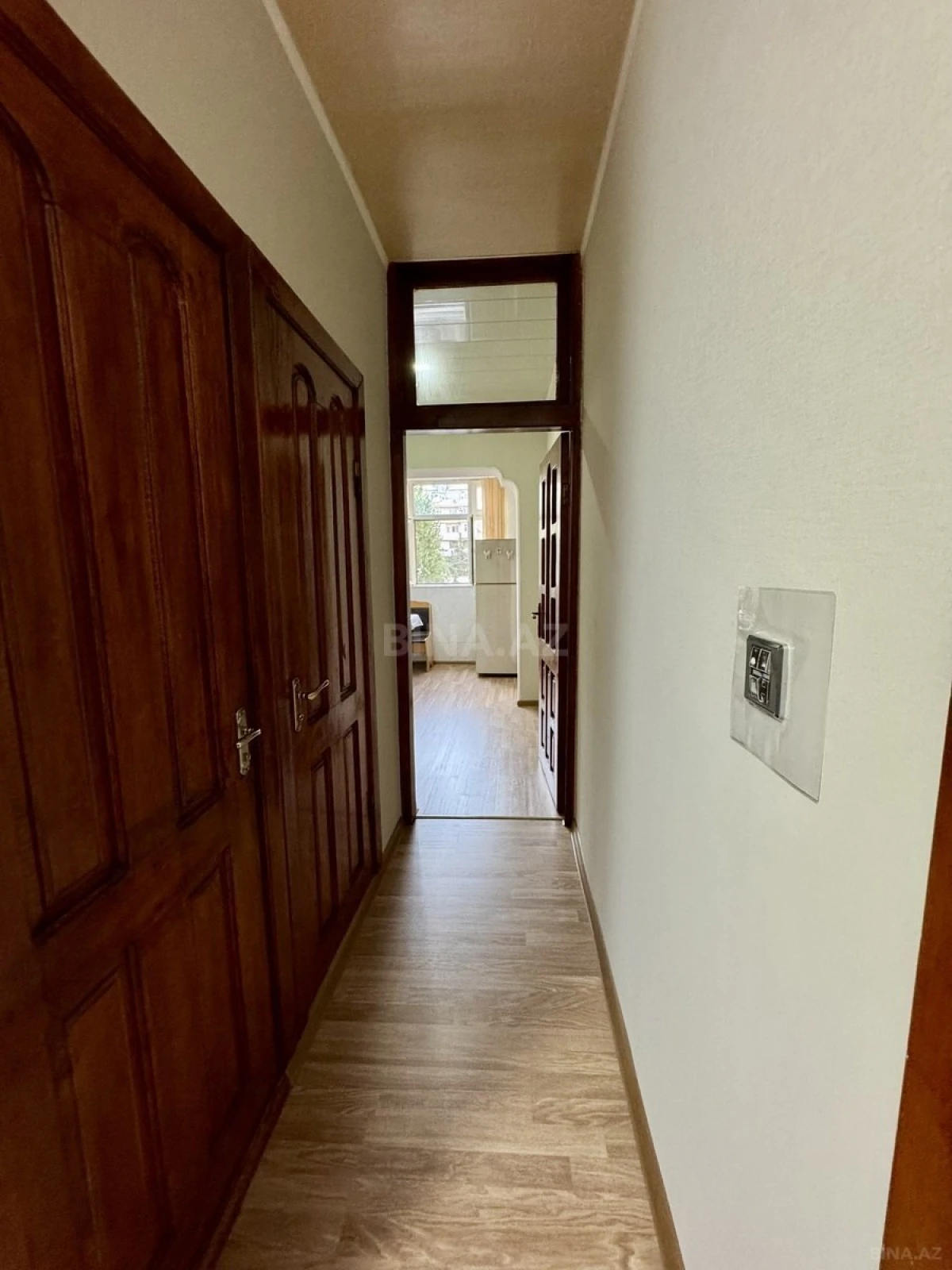 Satılır 4 otaqlı mənzil 110 m²