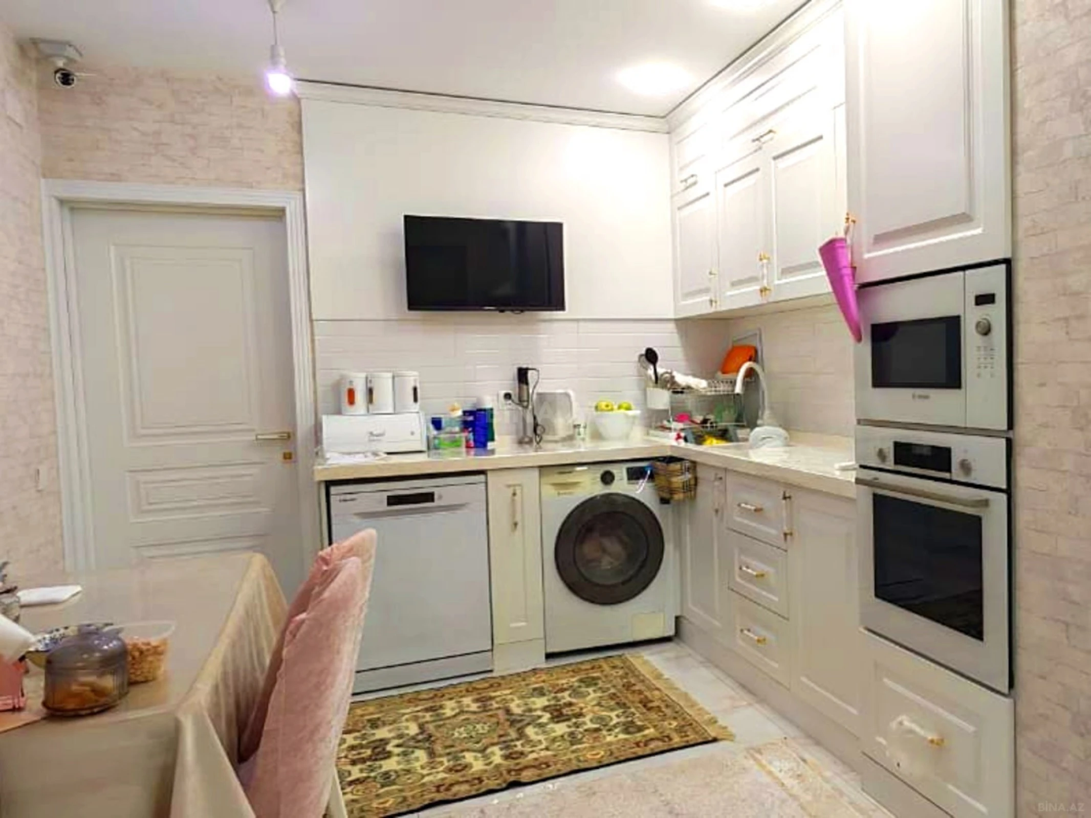 Satılır 4 otaqlı mənzil 100 m²