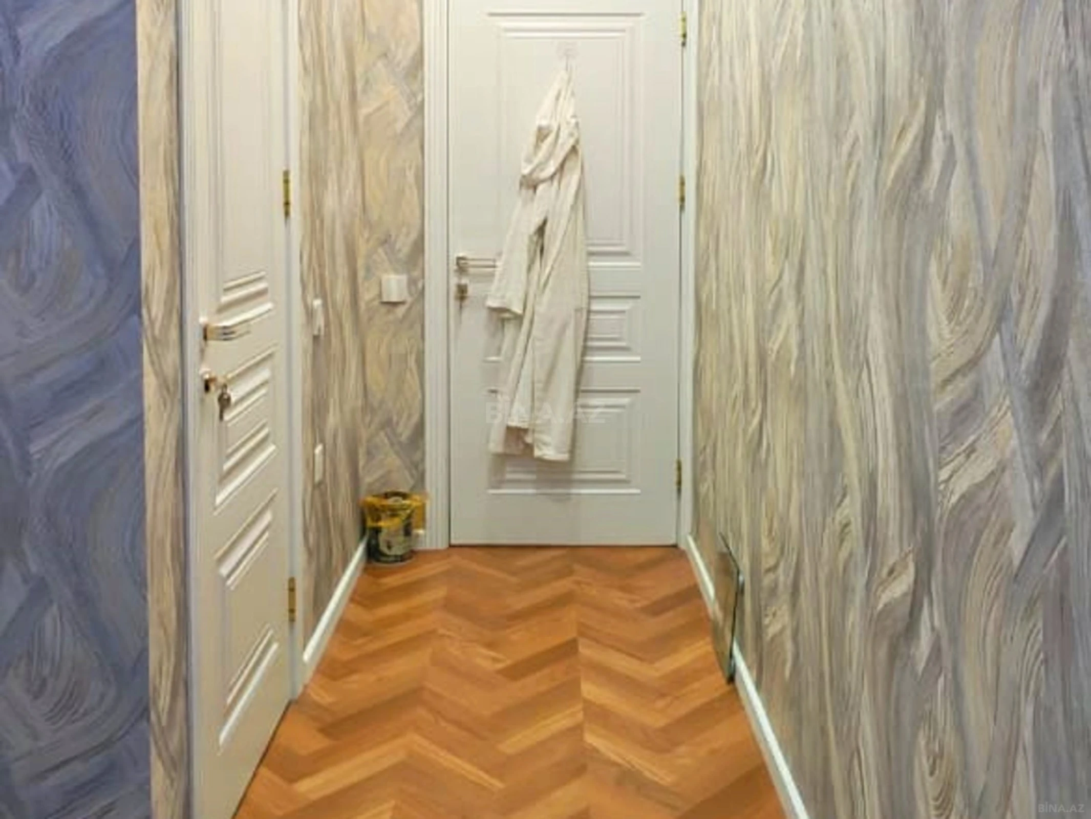 Satılır 4 otaqlı mənzil 100 m²