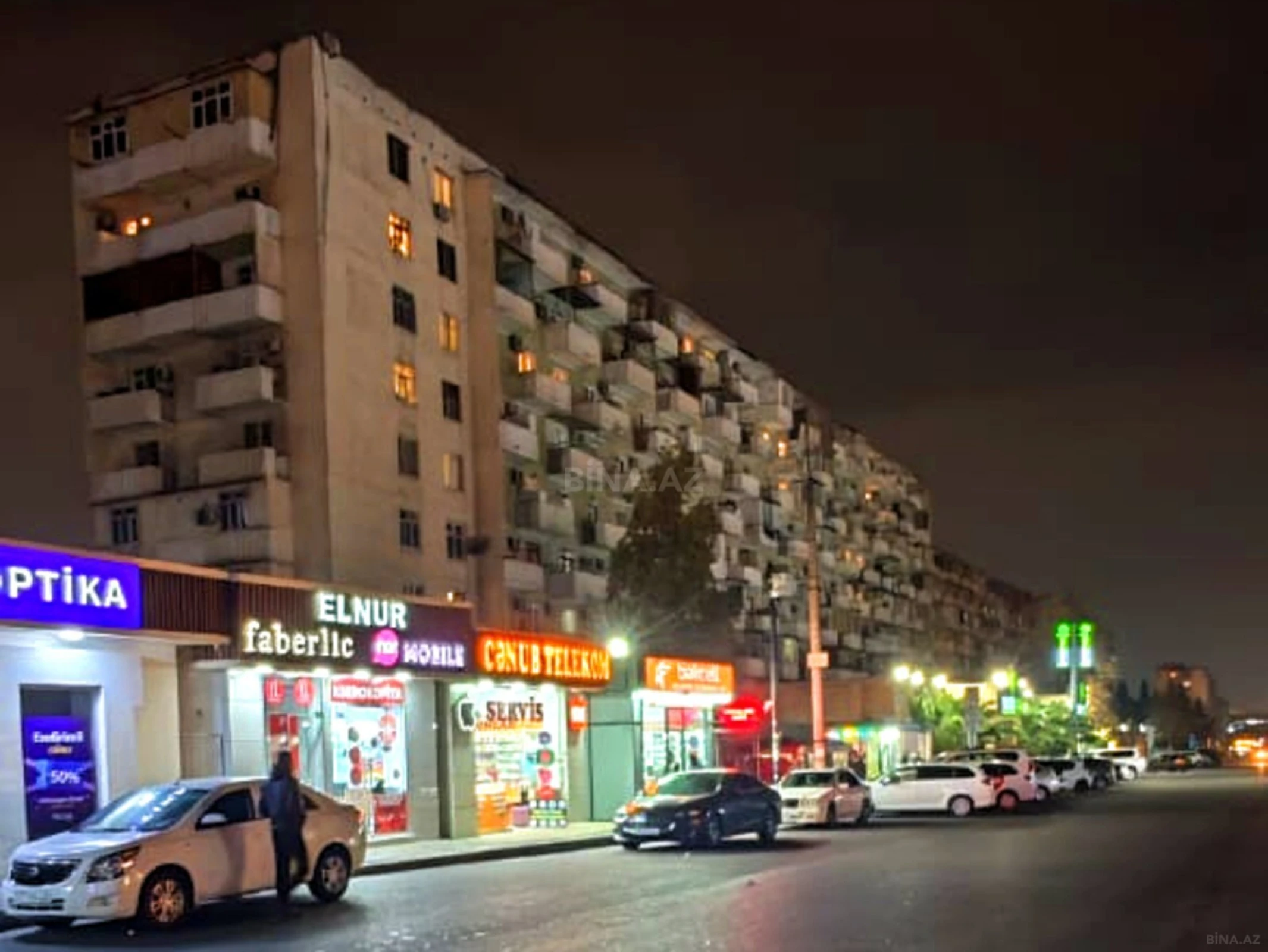 Satılır 4 otaqlı mənzil 100 m²