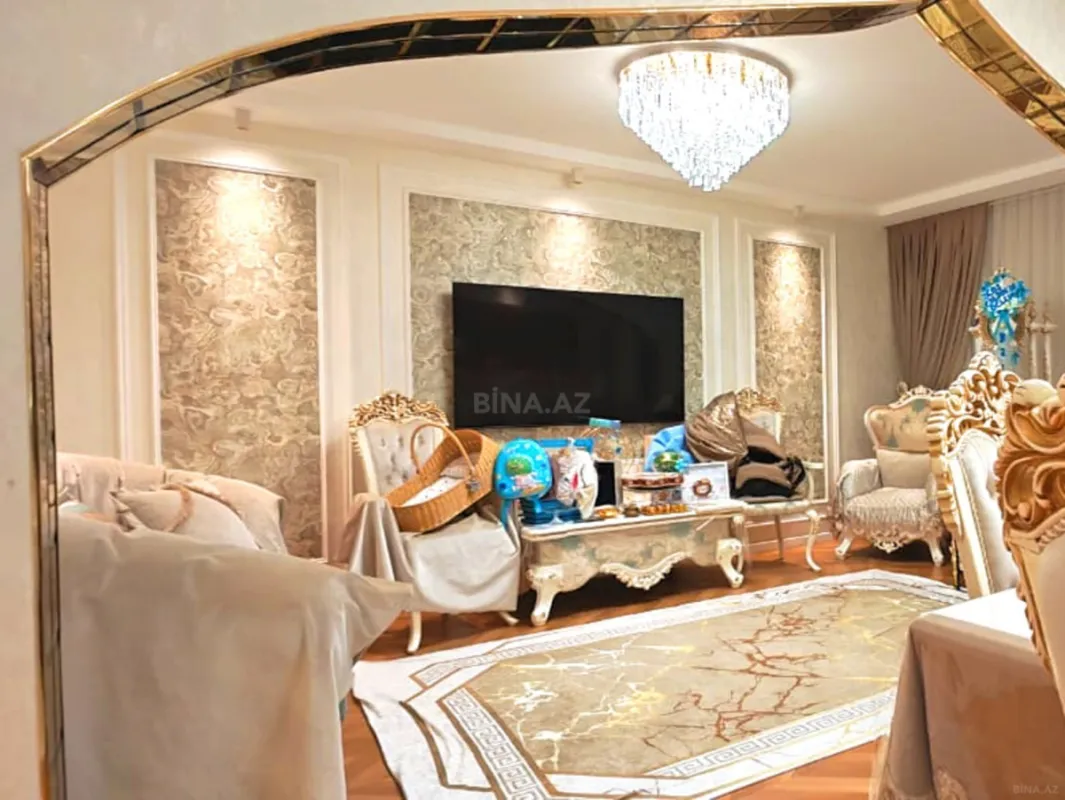 Satılır 4 otaqlı mənzil 100 m²