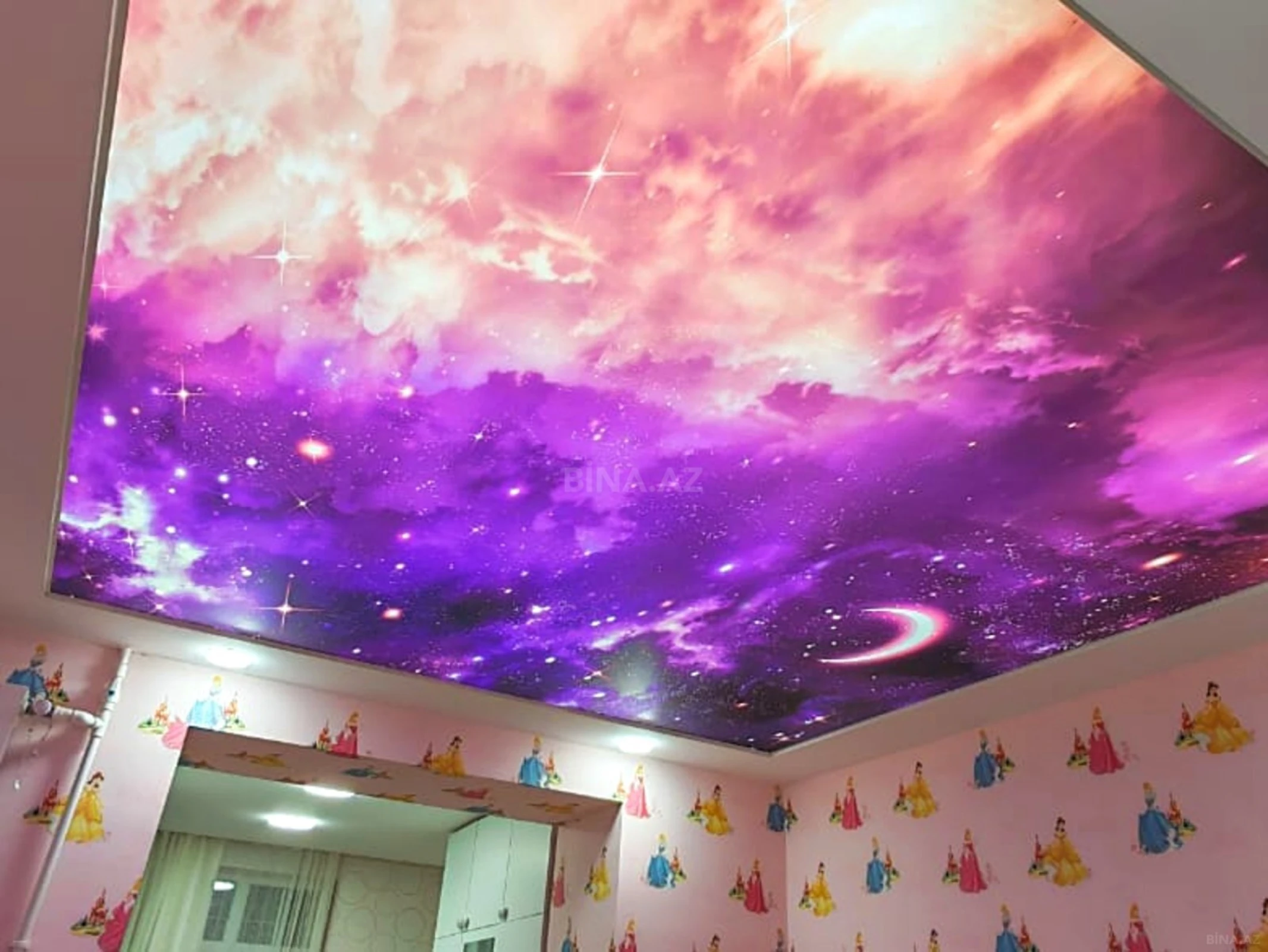 Satılır 4 otaqlı mənzil 100 m²