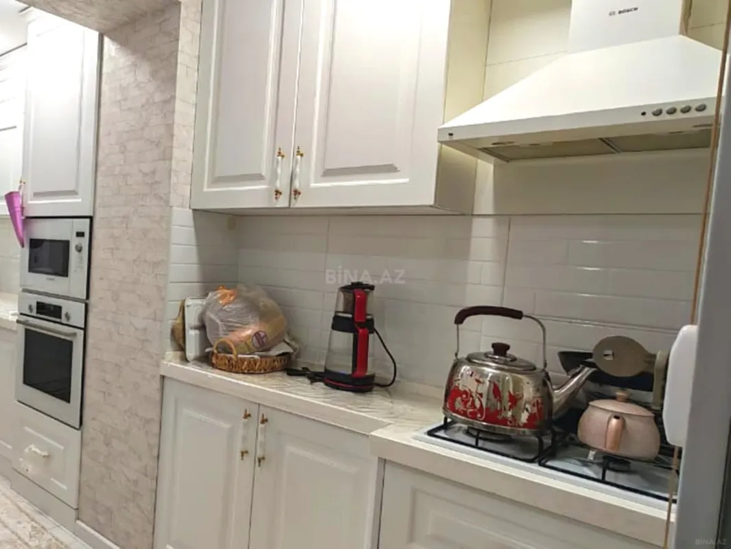 Satılır 4 otaqlı mənzil 100 m²