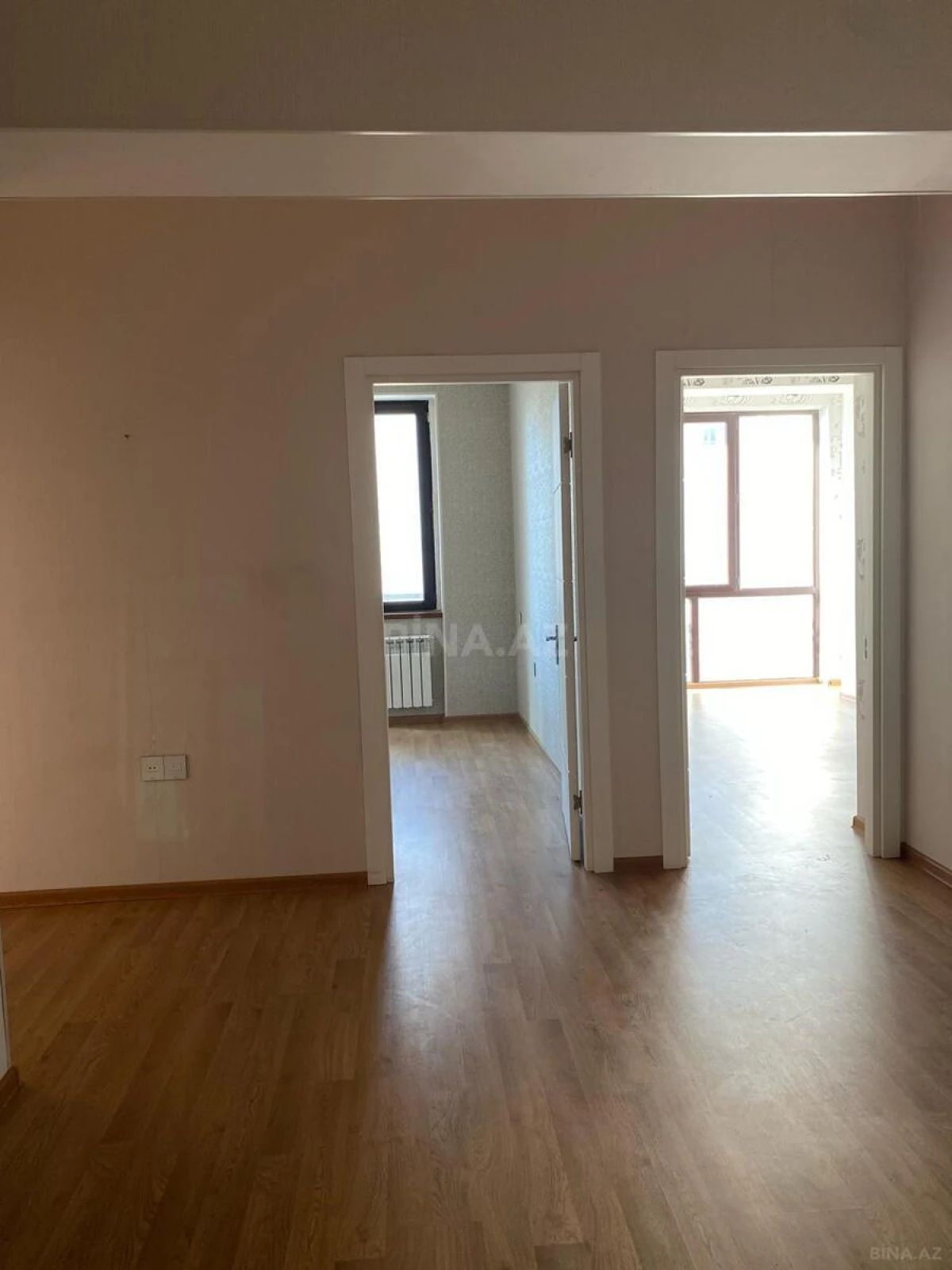 Kirayə verilir 2 otaqlı ofis 75 m²