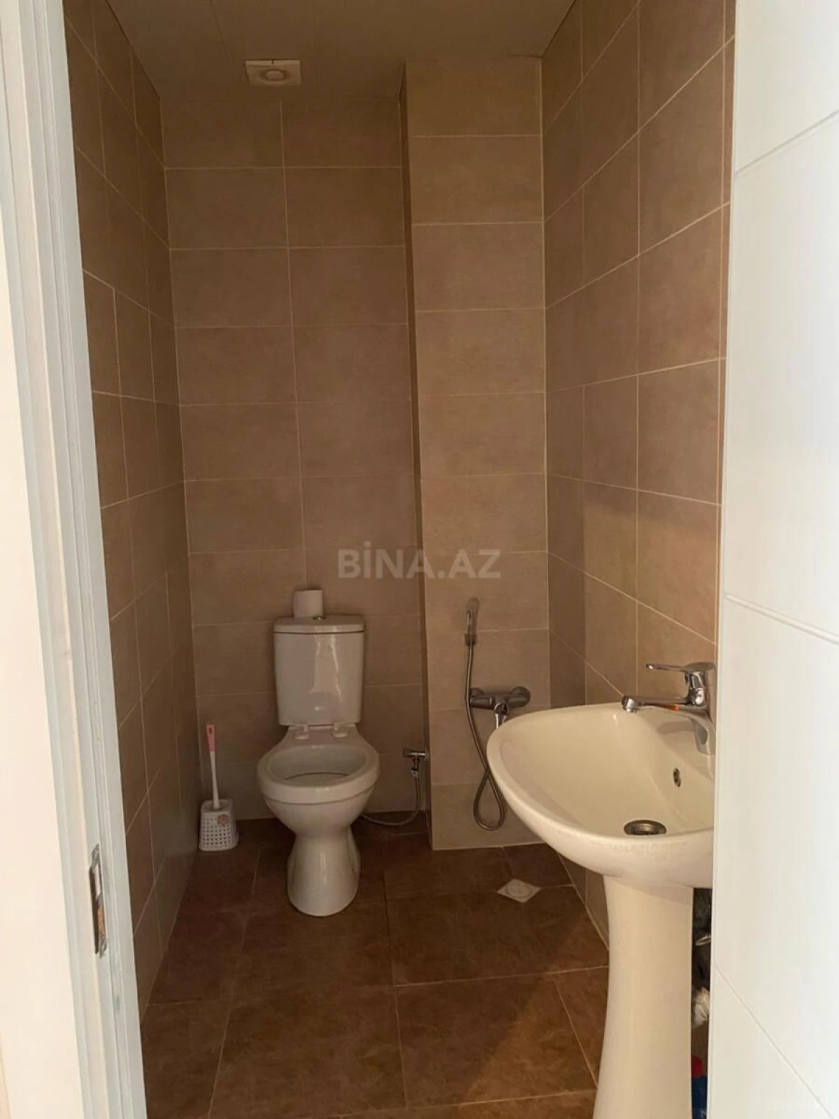 Kirayə verilir 2 otaqlı ofis 75 m²