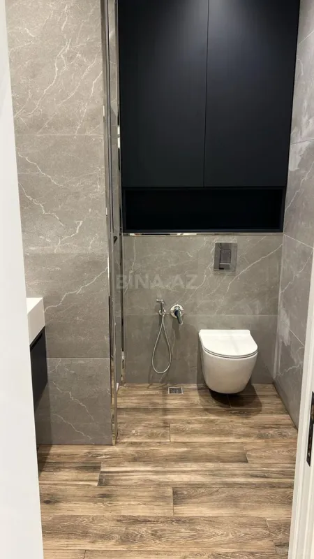 Kirayə verilir 2 otaqlı mənzil 65 m²