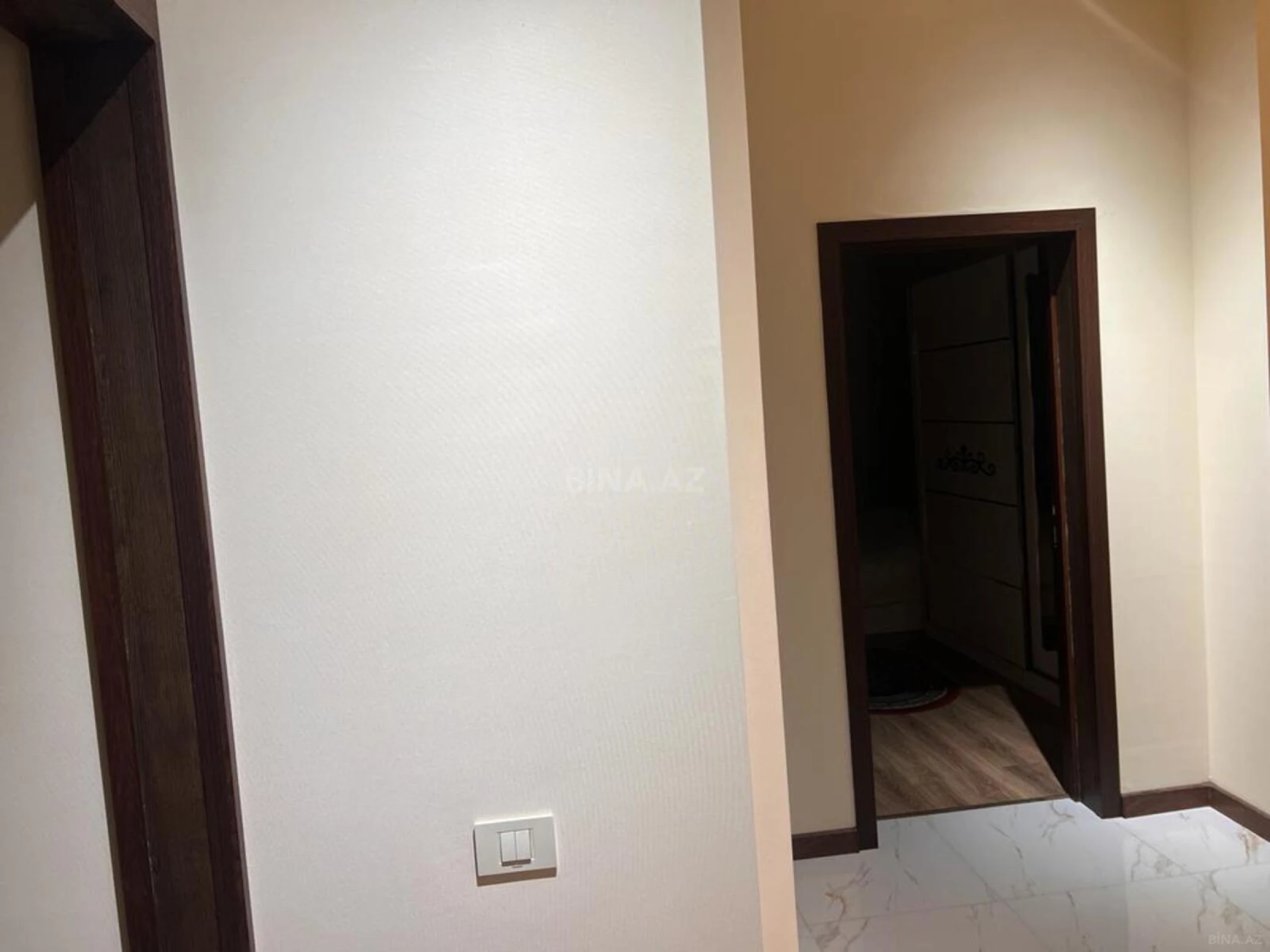 Kirayə verilir 2 otaqlı mənzil 70 m²