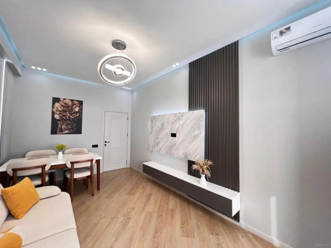 Satılır 2 otaqlı mənzil 55 m²