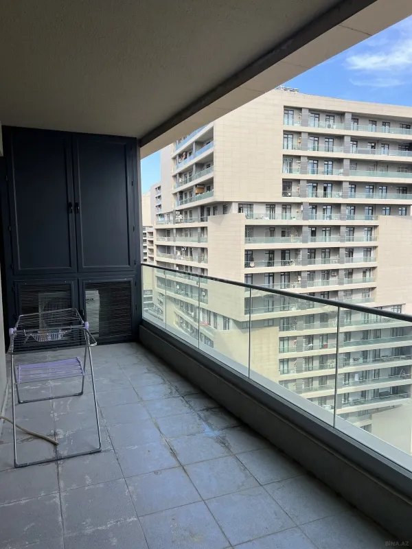 Satılır 3 otaqlı mənzil 148 m²