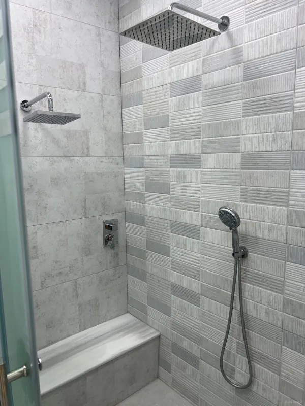 Satılır 3 otaqlı mənzil 148 m²