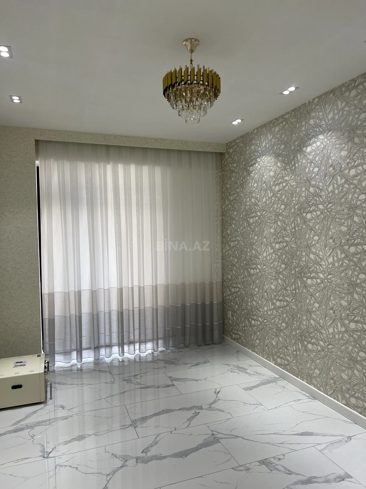 Satılır 3 otaqlı mənzil 148 m²