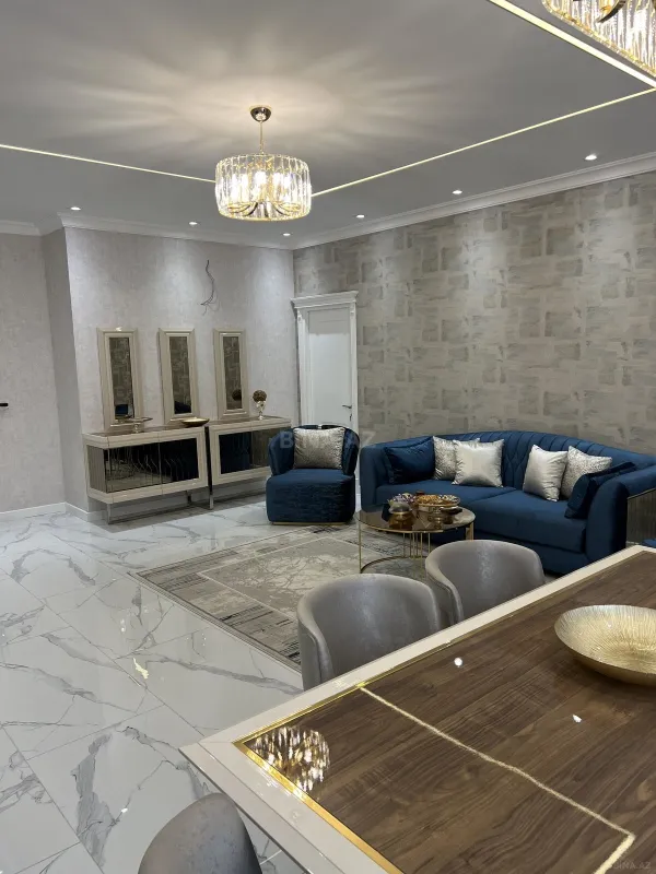 Satılır 3 otaqlı mənzil 148 m²
