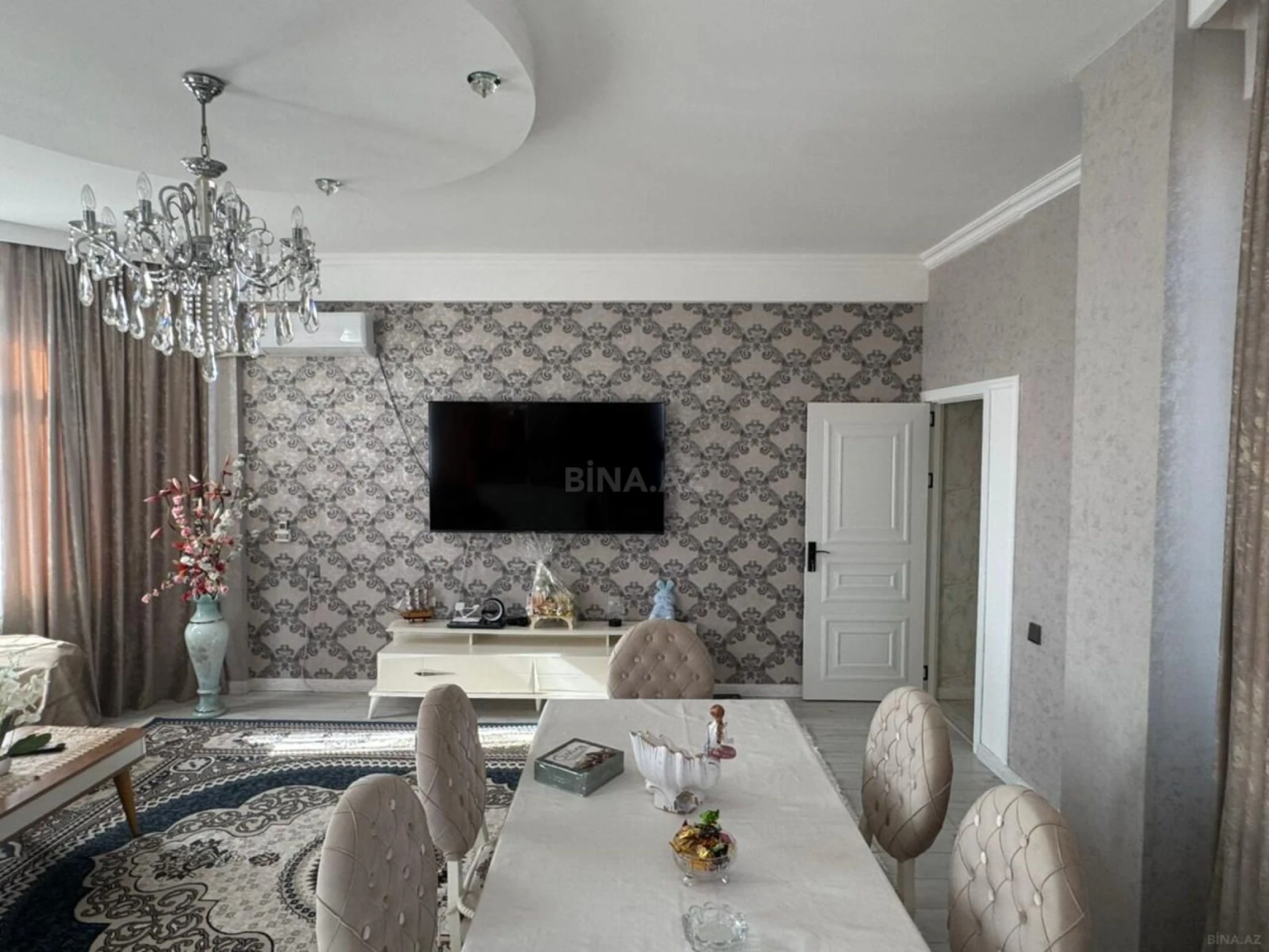 Satılır 2 otaqlı mənzil 78 m²