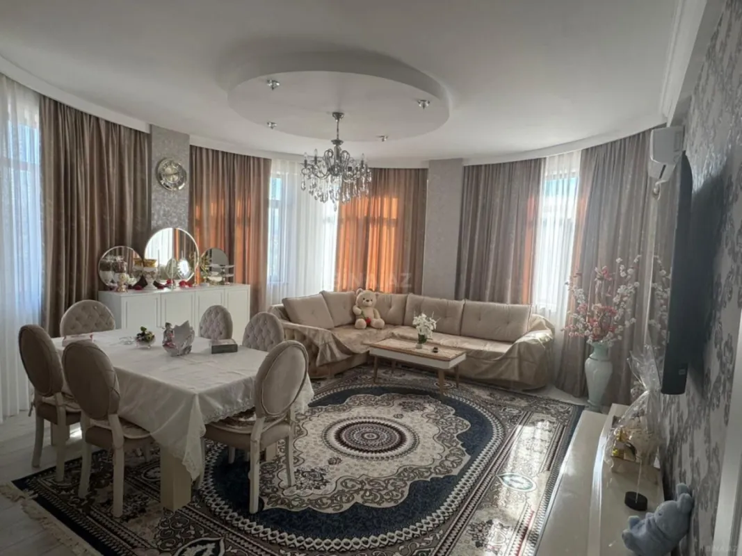 Satılır 2 otaqlı mənzil 78 m²