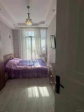 Satılır 2 otaqlı mənzil 78 m²