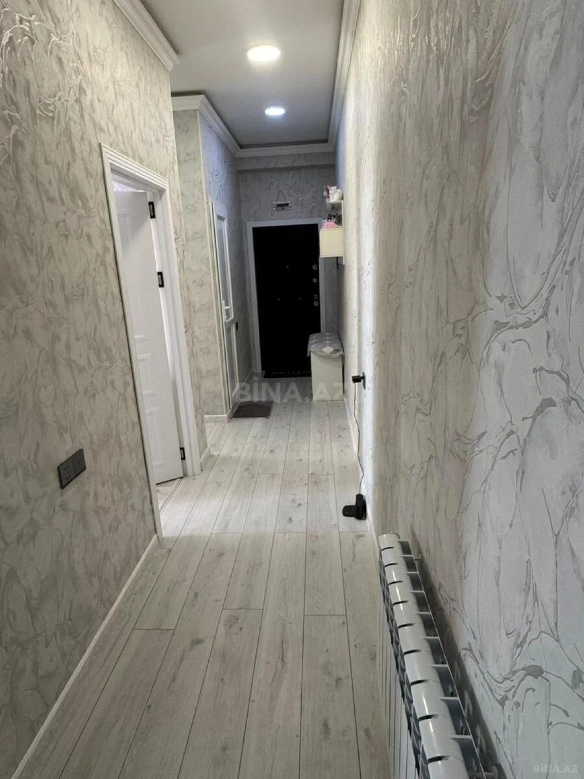 Satılır 2 otaqlı mənzil 78 m²