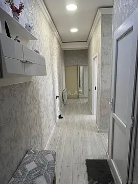 Satılır 2 otaqlı mənzil 78 m²