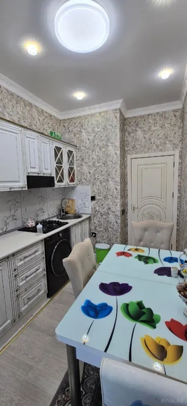 Satılır 2 otaqlı mənzil 75 m²