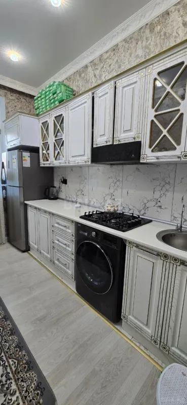 Satılır 2 otaqlı mənzil 75 m²