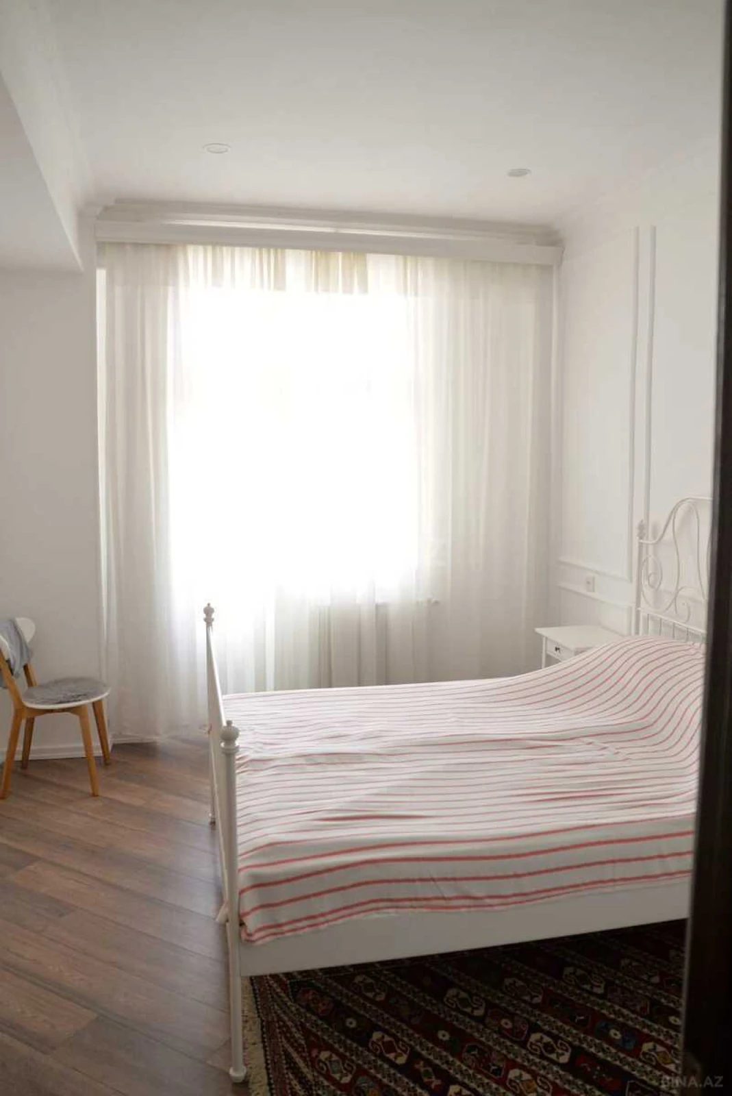 Satılır 4 otaqlı mənzil 120 m²