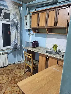 Satılır 1 otaqlı mənzil 40 m²