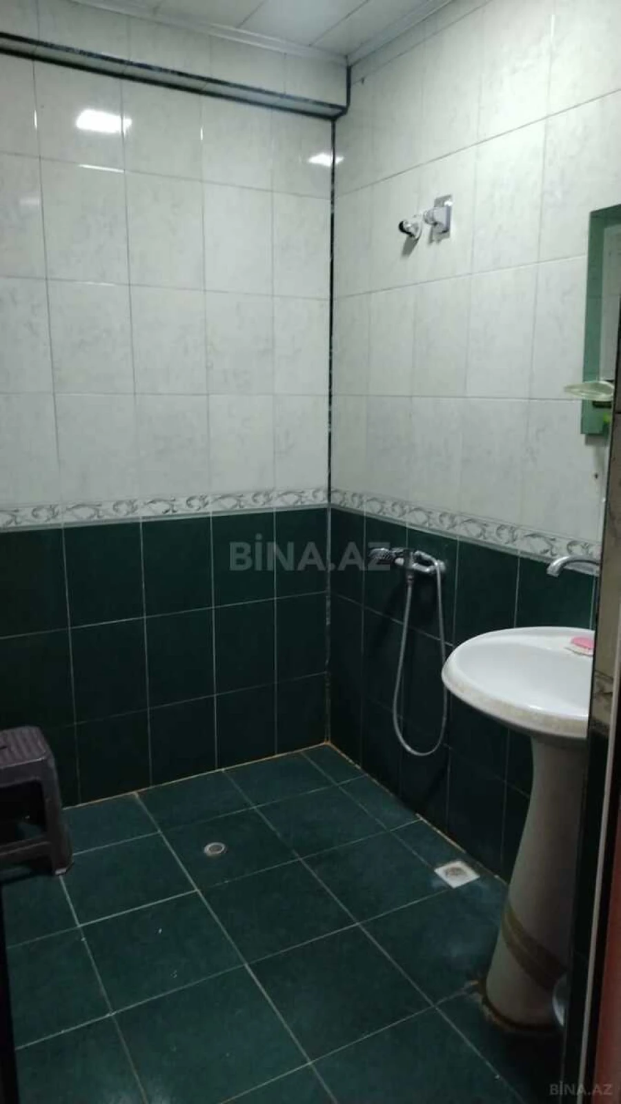 Satılır 2 otaqlı mənzil 82 m²