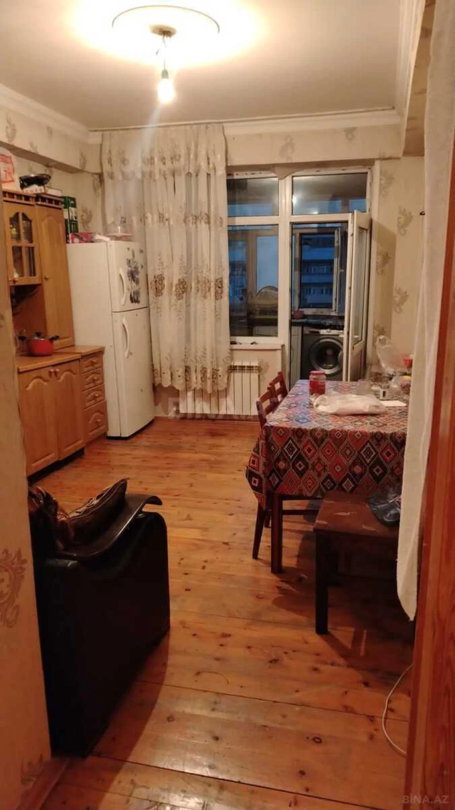 Satılır 2 otaqlı mənzil 82 m²