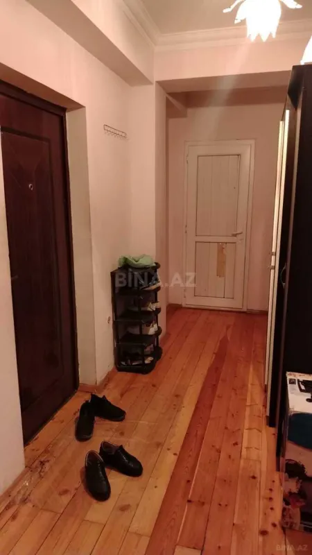 Satılır 2 otaqlı mənzil 82 m²