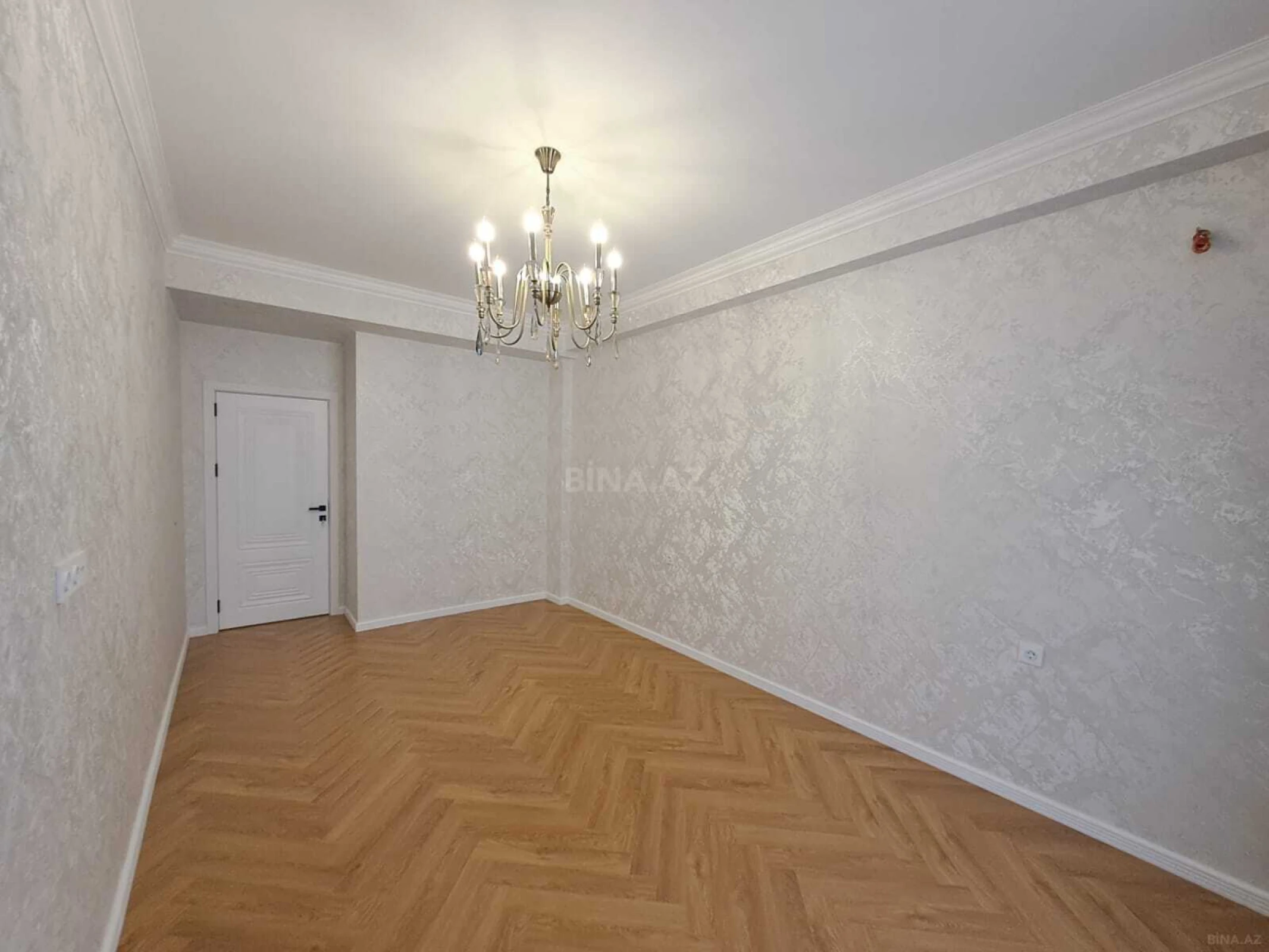 Satılır 2 otaqlı mənzil 65 m²