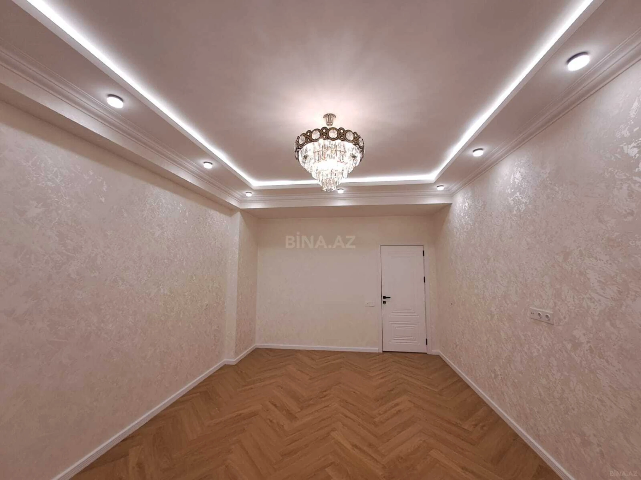 Satılır 2 otaqlı mənzil 65 m²