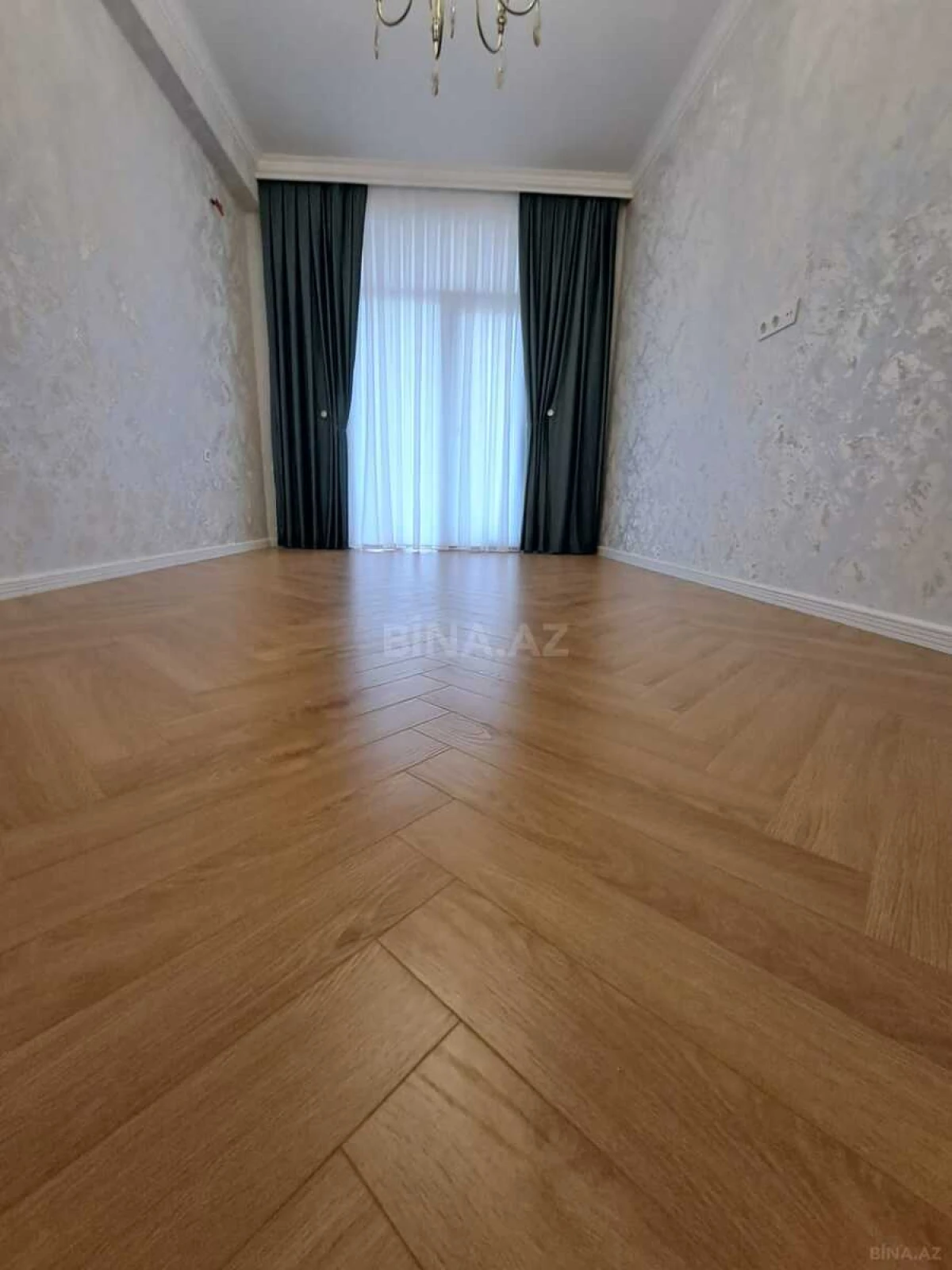 Satılır 2 otaqlı mənzil 65 m²