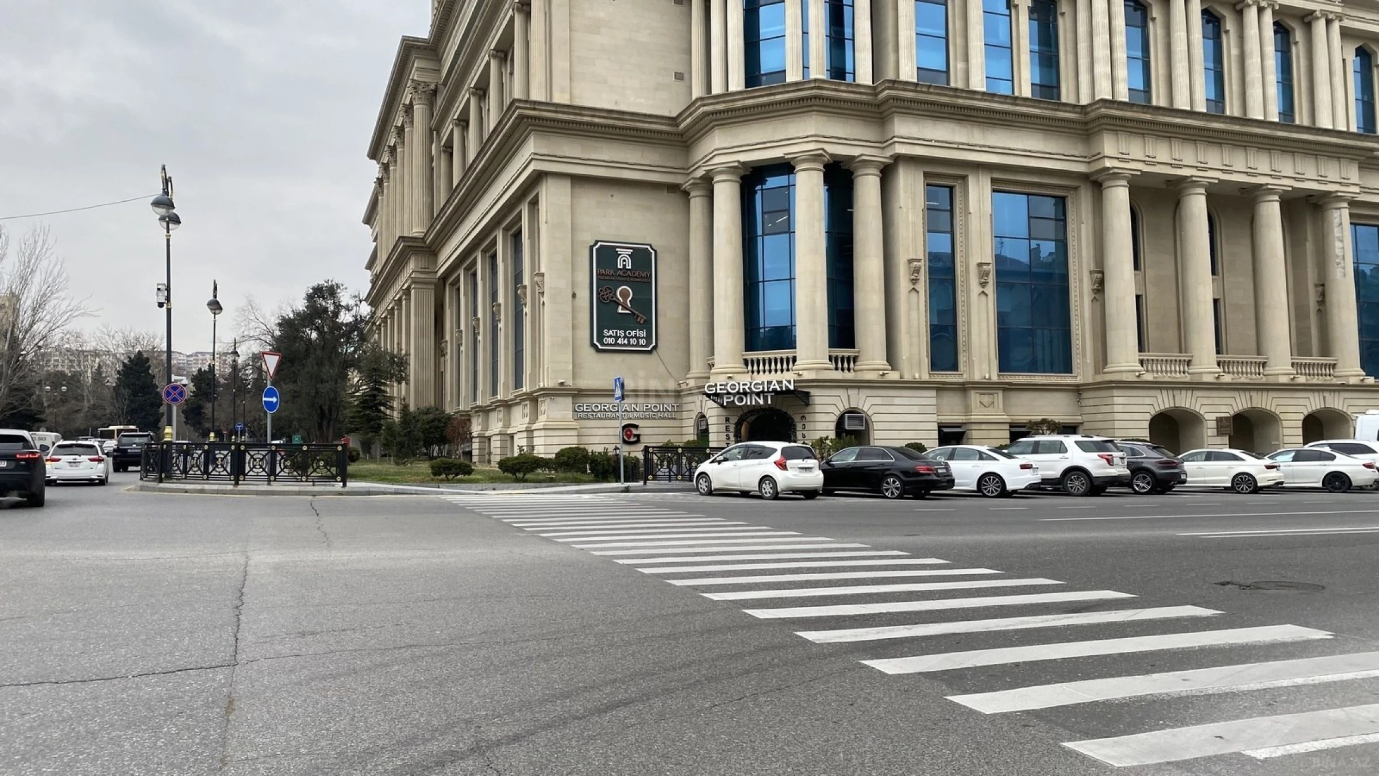 Satılır 4 otaqlı mənzil 152.8 m²