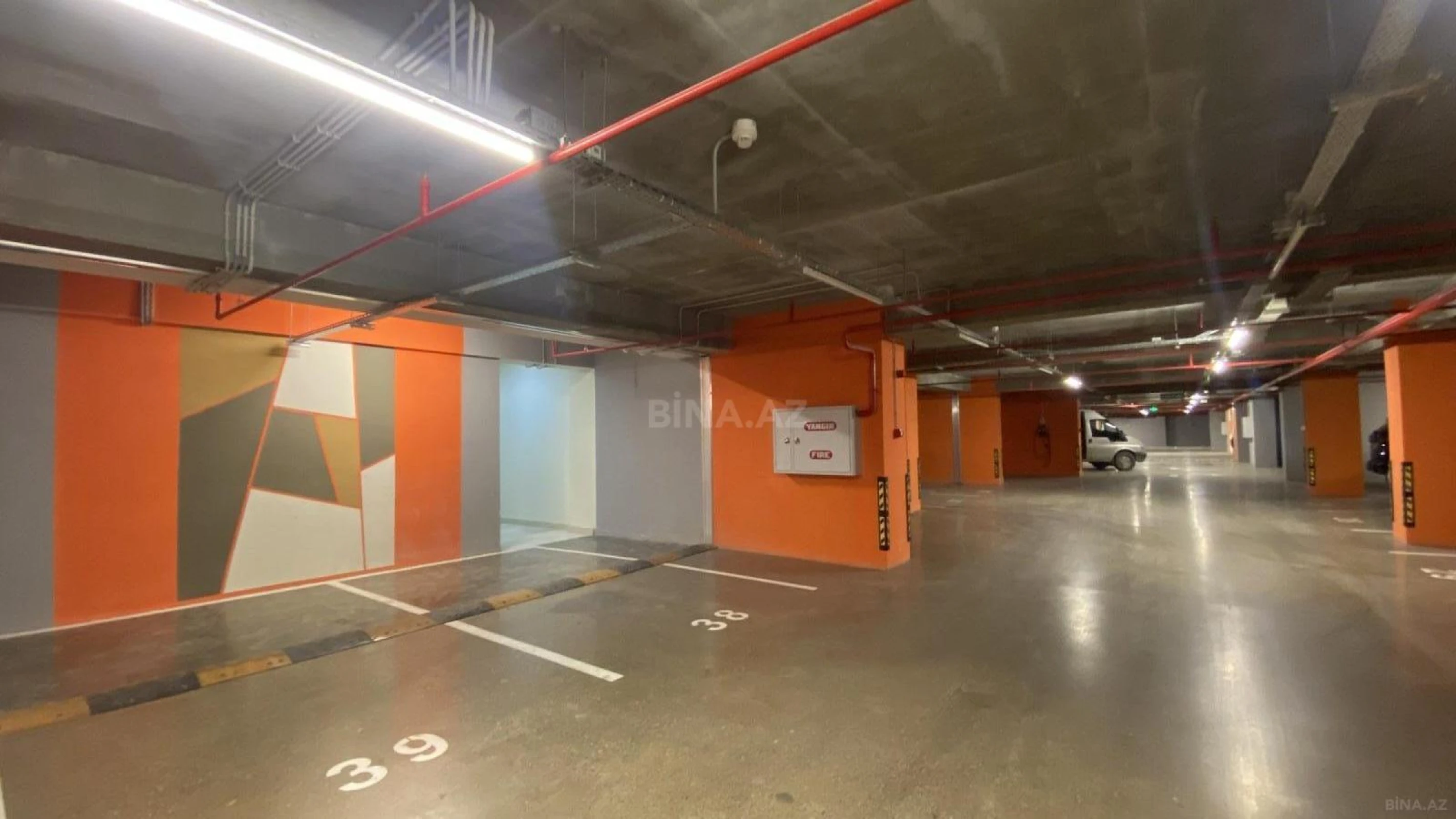 Satılır 4 otaqlı mənzil 152.8 m²