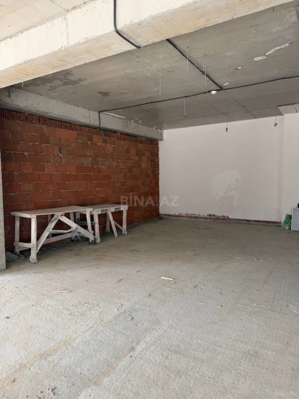 Satılır obyekt 130 m²