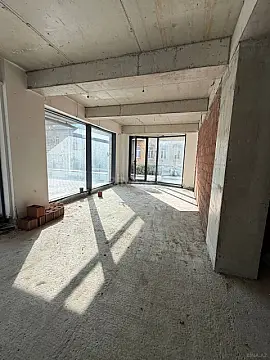 Satılır obyekt 130 m²