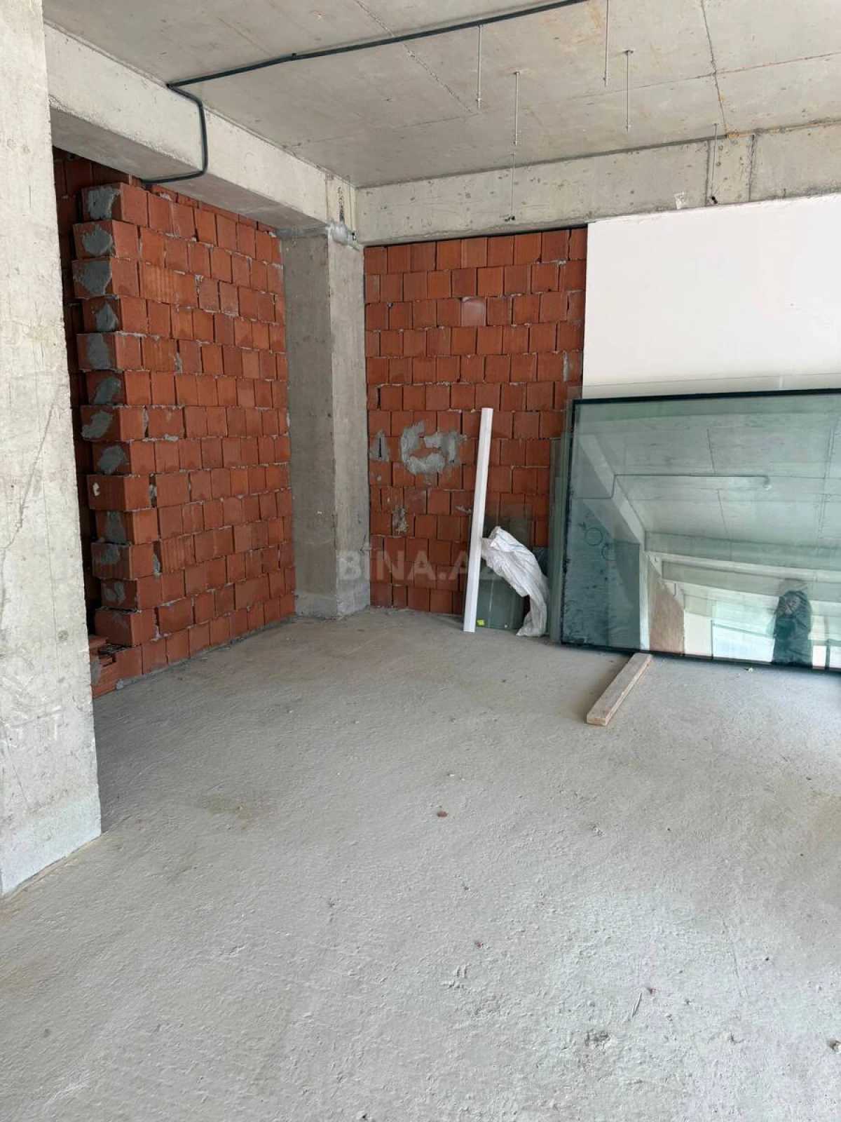 Satılır obyekt 130 m²