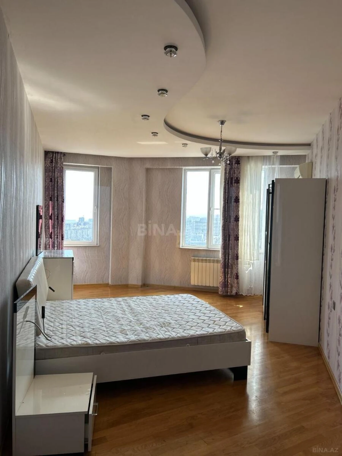 Satılır 3 otaqlı mənzil 91 m²