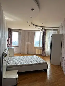 Satılır 3 otaqlı mənzil 91 m²