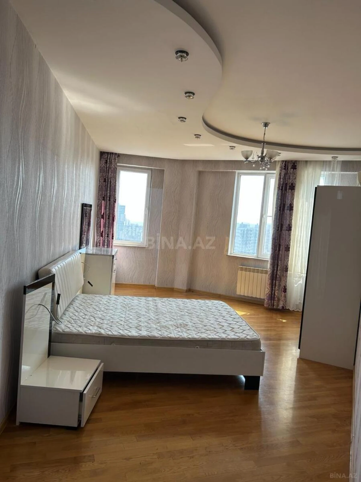 Satılır 3 otaqlı mənzil 91 m²