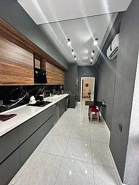 Satılır 2 otaqlı mənzil 100 m²