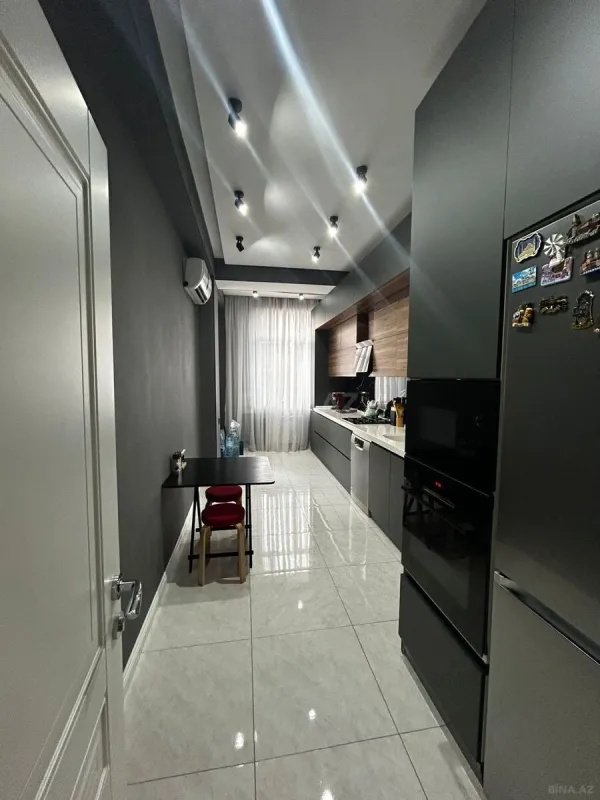 Satılır 2 otaqlı mənzil 100 m²