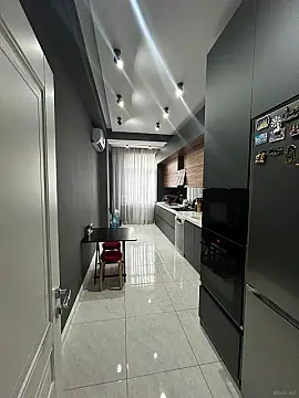 Satılır 2 otaqlı mənzil 100 m²