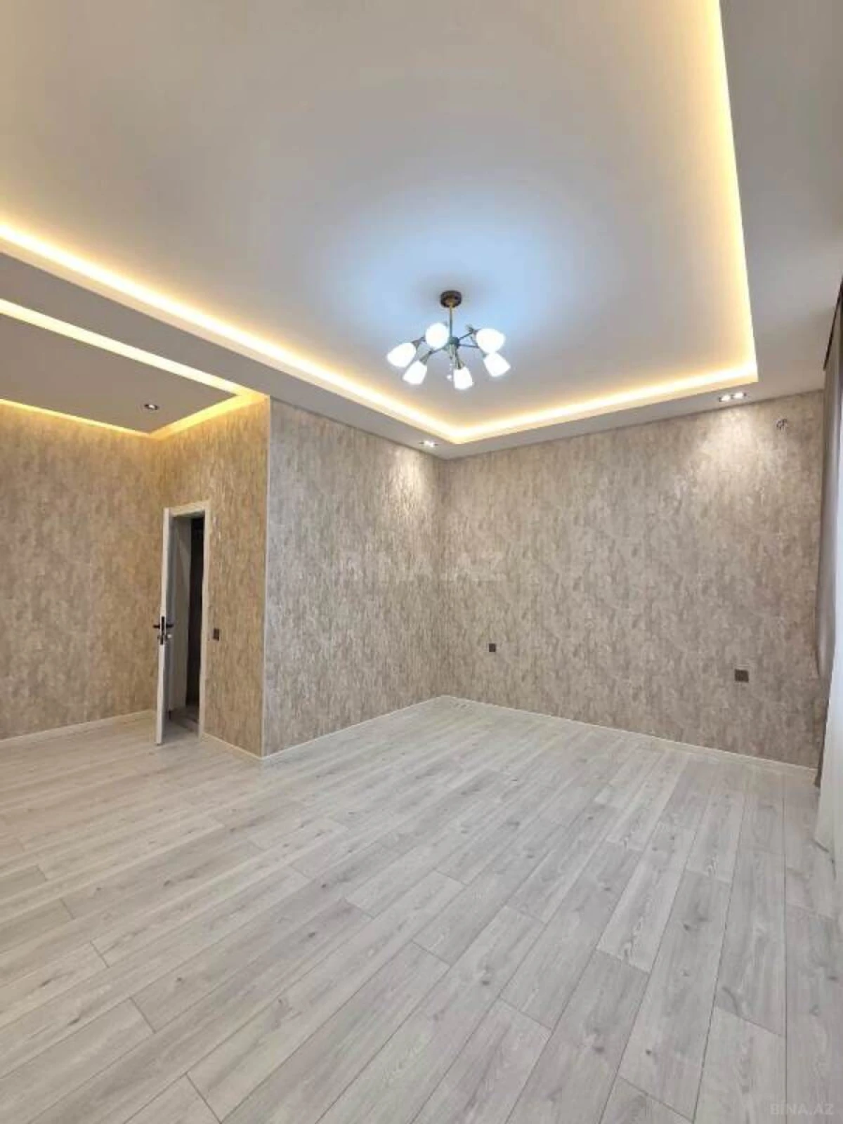 Satılır 6 otaqlı həyət evi 270 m²