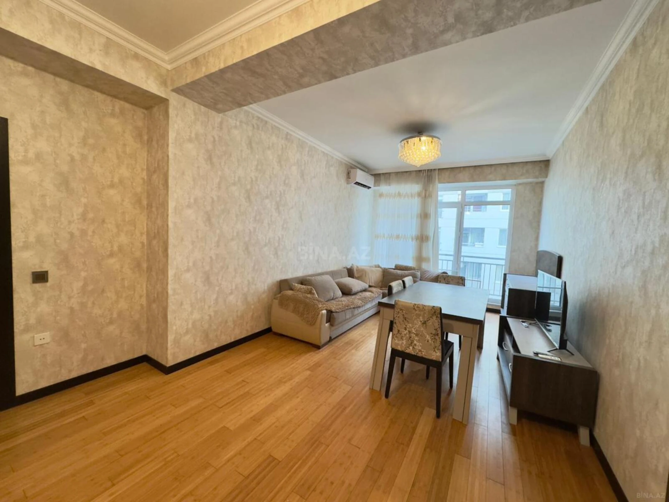 Satılır 2 otaqlı mənzil 80 m²